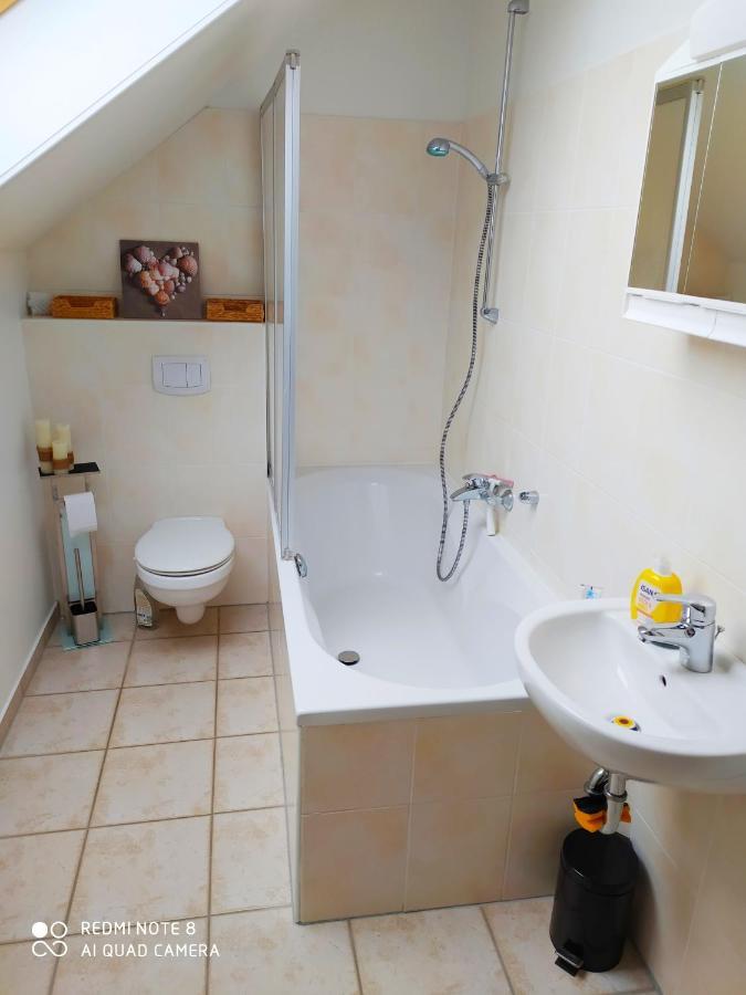 Studiowohnung In Bergen/Bleckmar Берген Екстериор снимка
